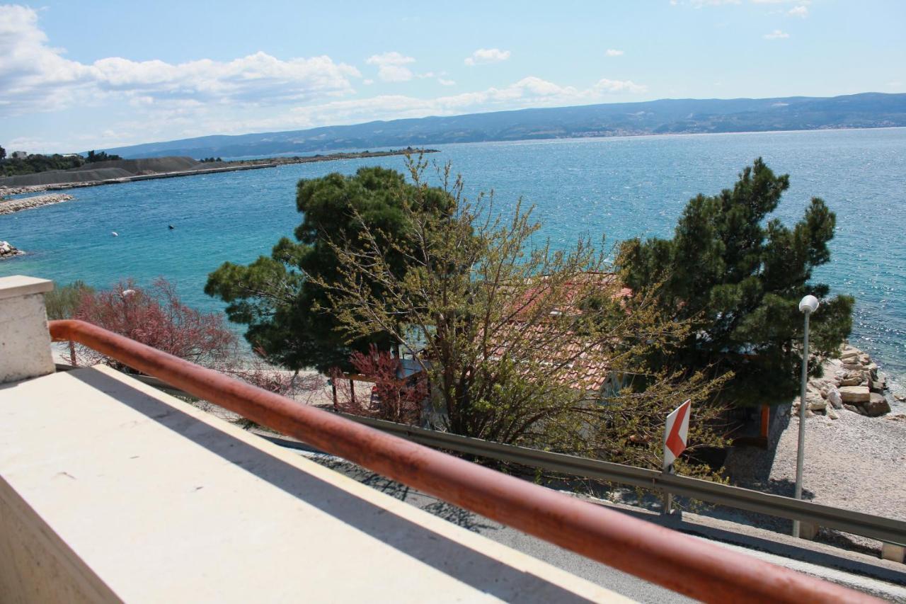 Apartment Blue Sea Dugi Rat Exterior photo